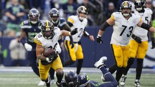 Steelers QB1 Kenny Pickett Blasted With A Feeble Comparison To Bubby Brister By Incompetent Cleveland Hack (Kenny Pickett News). Photo by Matt Freed / Pittsburgh Post-Gazette